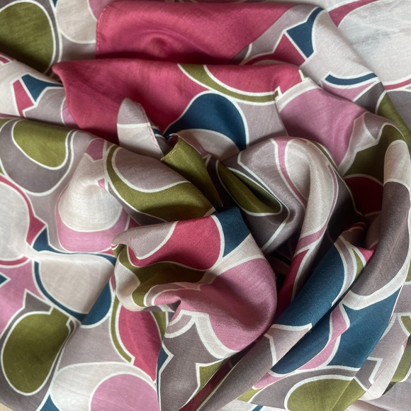 Coach Oblong Scarf - Picture 3 of 6